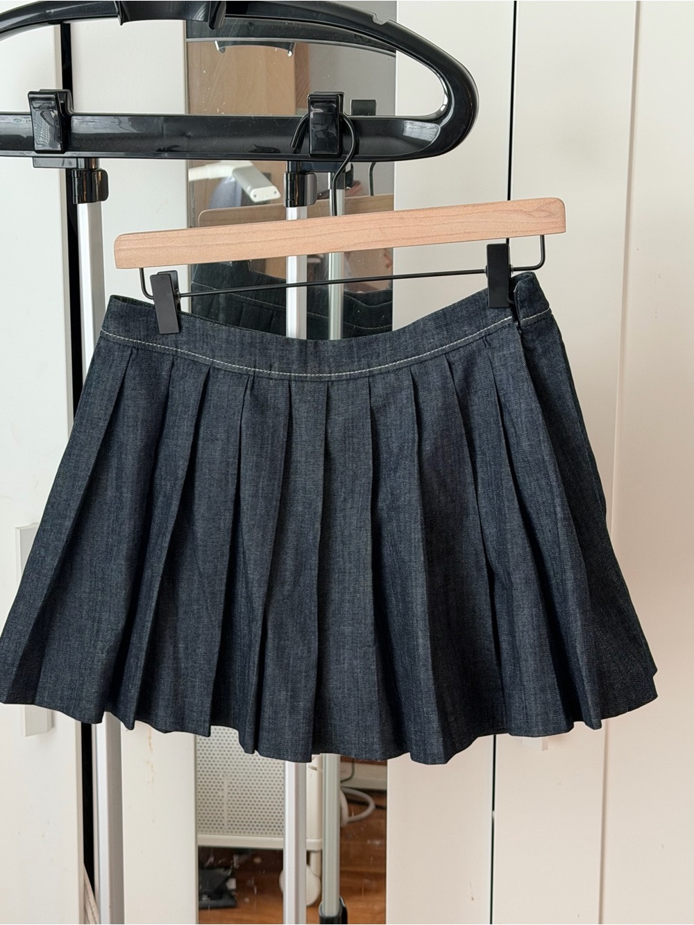 Zara Dark Blue Pleated Denim Skirt